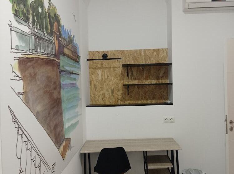 Quarto Economy, Planeta Cadiz Hostel