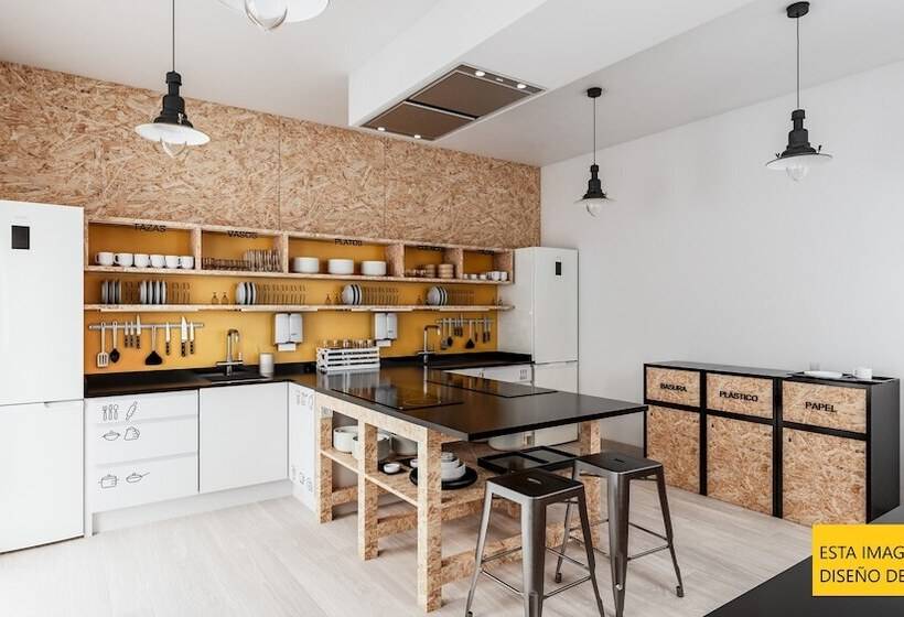 Quarto Economy, Planeta Cadiz Hostel