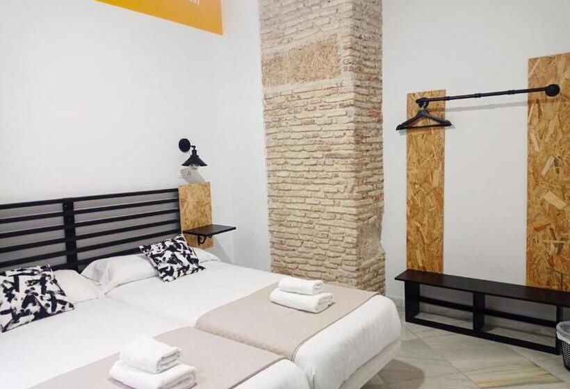 Quarto Economy, Planeta Cadiz Hostel