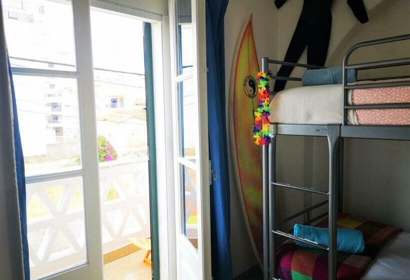 Кровать в Общей Комнате, Caparica Surf Villa