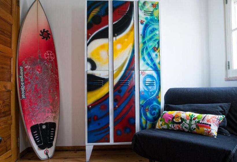 Кровать в Общей Комнате, Caparica Surf Villa