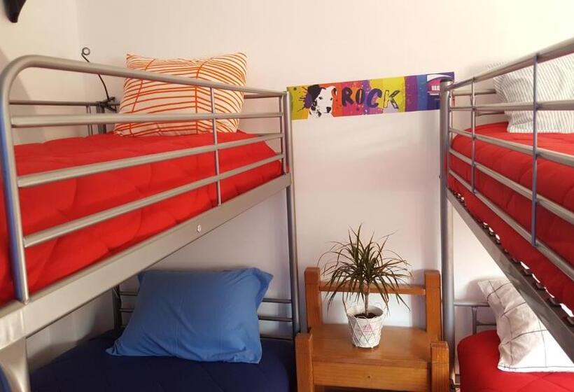 Кровать в Общей Комнате, Caparica Surf Villa