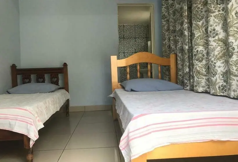 اتاق استاندارد چهار تخته, Pousada Paraná