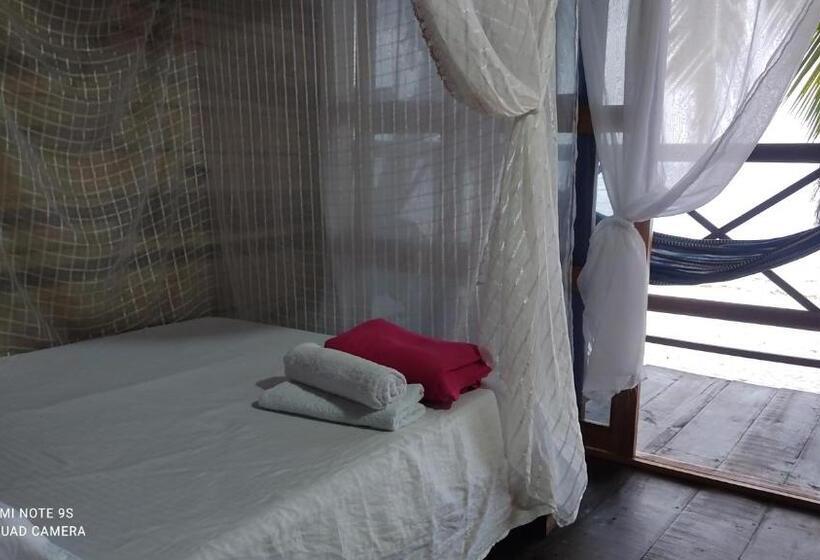 Tengerre Néző Deluxe Szoba Erkéllyel, Hostal Estrellas Del Tayrona Playa Mendihuaca