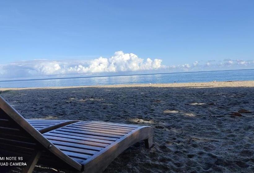 Tengerre Néző Deluxe Szoba Erkéllyel, Hostal Estrellas Del Tayrona Playa Mendihuaca