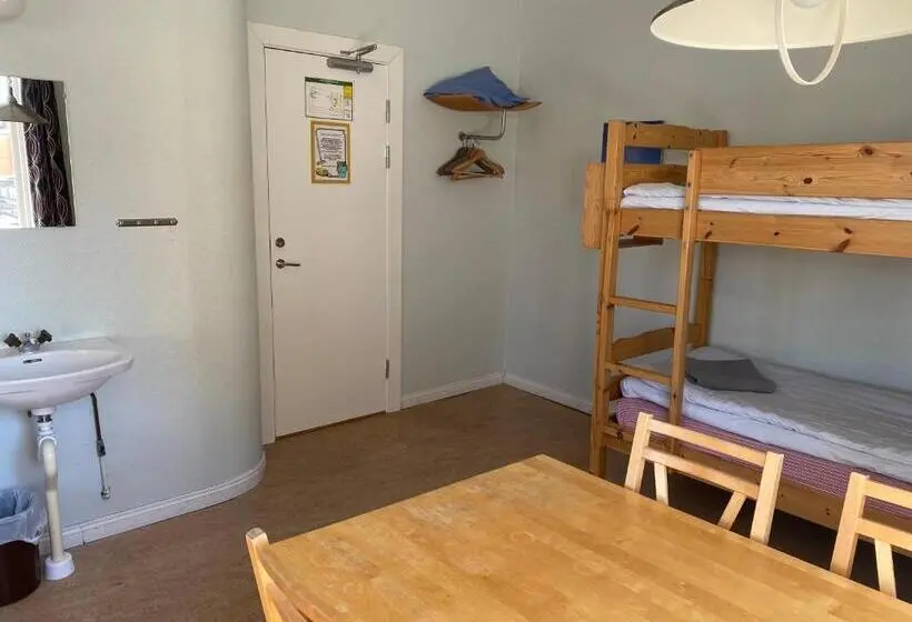 スタンダード4人部屋, Gefle Vandrarhem