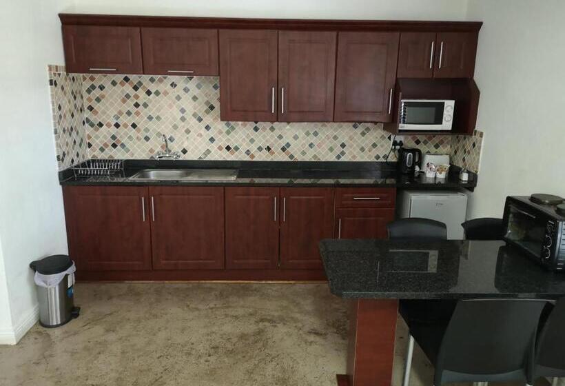 جناح عائلي, Lifestyle Corner Guesthouse