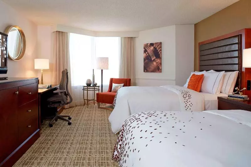 سوییت, Sonesta Es Suites San Francisco Airport San Bruno