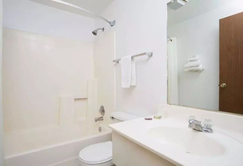 Standard-huone 2 Parivuodetta, Super 8 By Wyndham Ogden