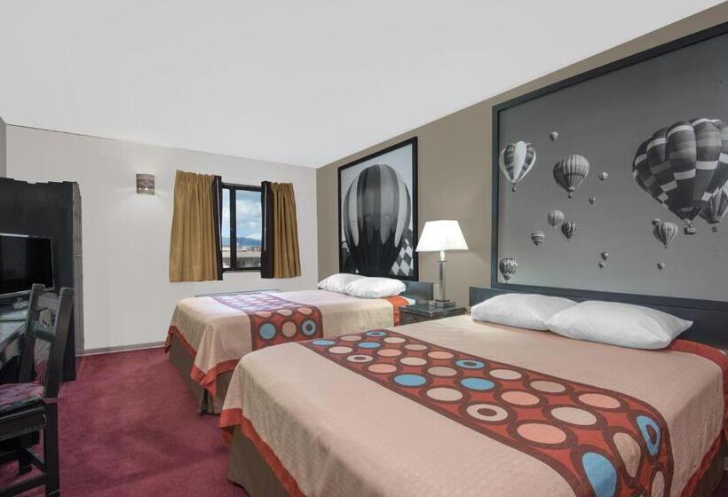 Люкс 2 Спальни, Super 8 By Wyndham Taos