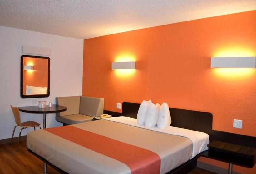 غرفة ديلوكس سرير كينج, Motel 6 Kingsland Kings Bay Naval