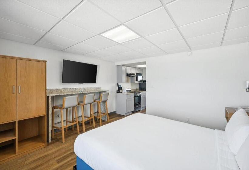 オーシャンビューデラックススイート, Sugar Sands Beachfront Hotel, A By The Sea Resort