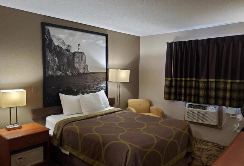 장애인을 위한 스탠다드 룸, Super 8 By Wyndham Blue Earth