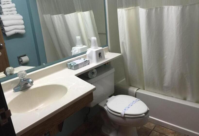 חדר דלוקס עם מיטת קינג, Super 8 By Wyndham Cedar City