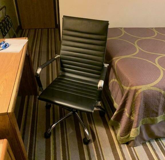 스탠다드 룸, Super 8 By Wyndham Knoxville