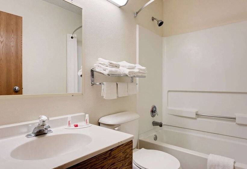 Номер Стандарт Адаптированный для Инвалидов, Super 8 By Wyndham Martinsburg