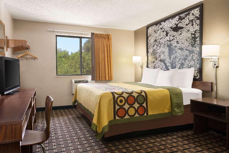 キングサイズベッドのスイートルーム, Super 8 By Wyndham Mayfield