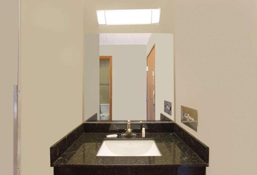 Quarto Estandar Cama King, Super 8 By Wyndham Normal Bloomington