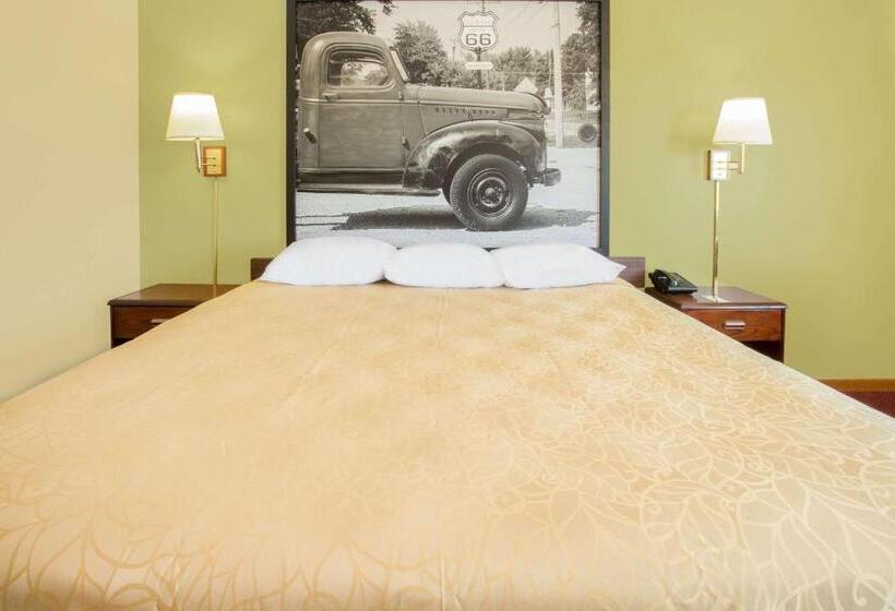 Suíte Deluxe Cama King, Super 8 By Wyndham Normal Bloomington