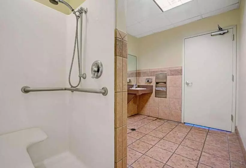 Standard-invahuone, Super 8 By Wyndham Rogers Minnesota