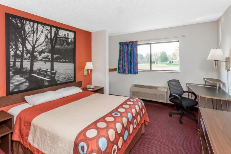 스탠다드 룸 킹사이즈 침대, Super 8 By Wyndham Washington/peoria Area