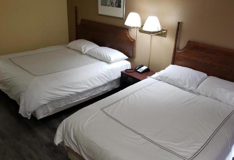 带2个双人床的标准工作室, West Texas Inn & Suites Midland