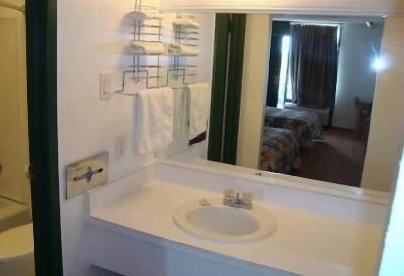 带2个双人床的标准工作室, West Texas Inn & Suites Midland