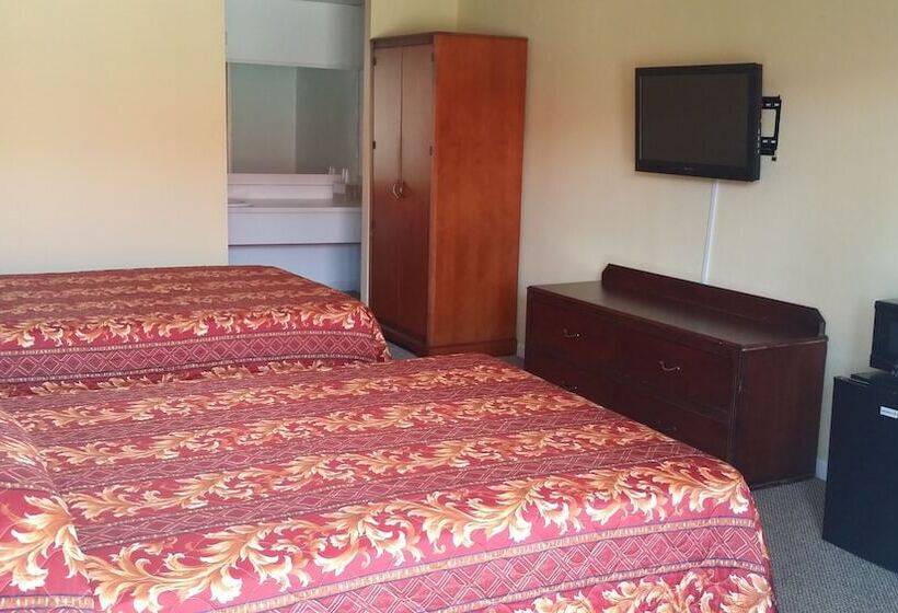 带2个双人床的标准工作室, West Texas Inn & Suites Midland