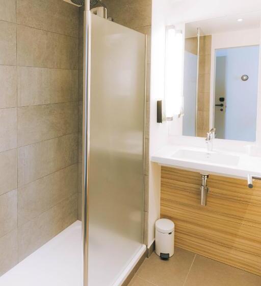 Номер Стандарт, Campanile Rungis  Orly