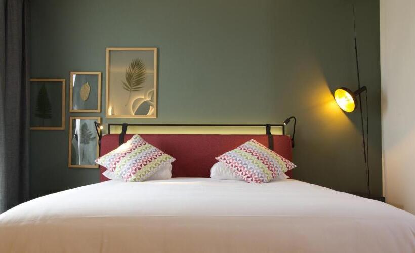 Номер Стандарт, Campanile Rungis  Orly