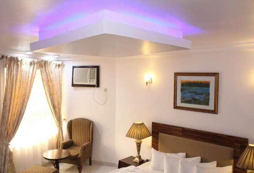 سوئیت با تخت بزرگ, Dees Hotels Apartment & Suites