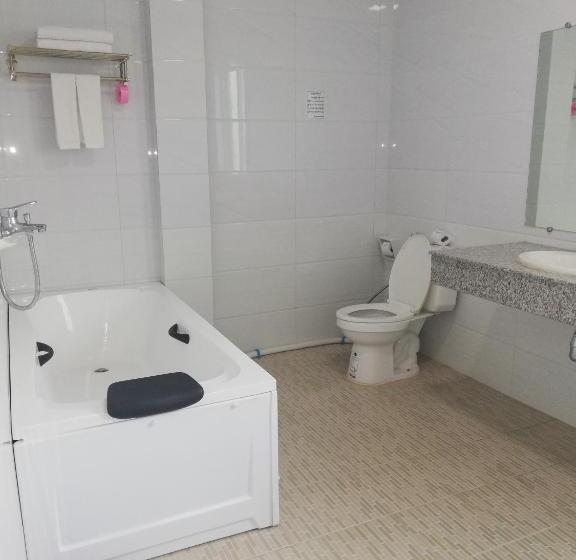 سوییت, Supreme Hotel Yangon