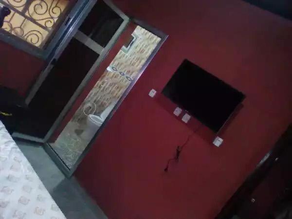 디럭스 룸, Hakaba