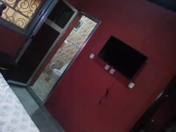 디럭스 룸, Hakaba