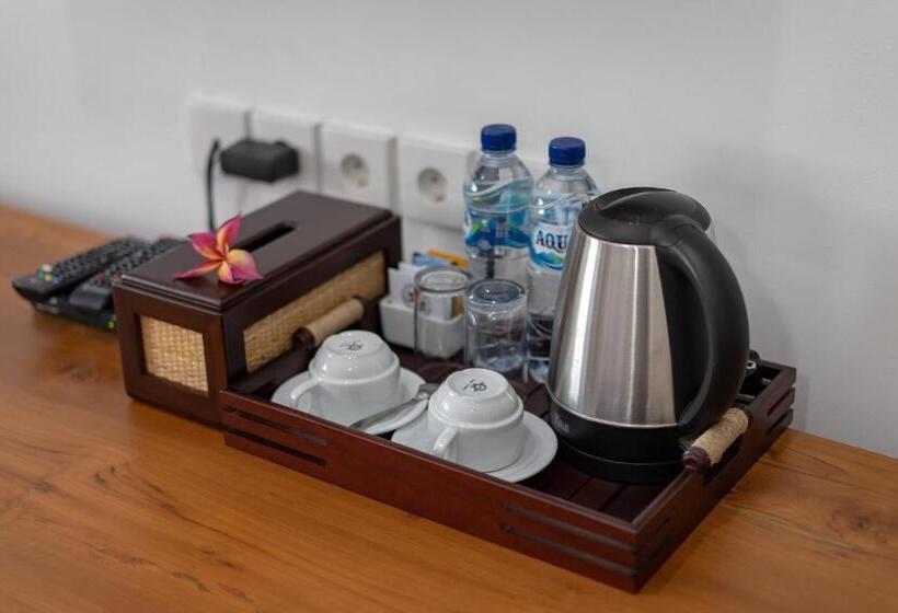 غرفة ديلوكس ثلاثية, Nusa Indah Onai