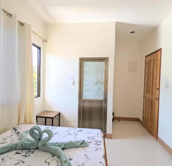 اتاق اکونومی, Charlina Inn Panglao