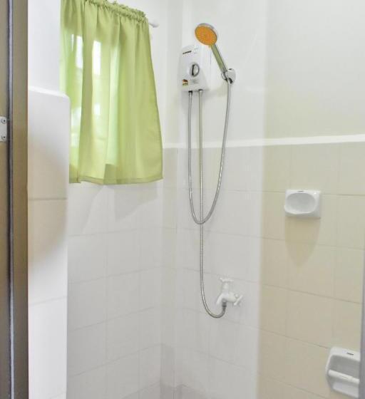 استودیوی استاندارد, Charlina Inn Panglao