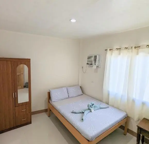 エコノミールーム, Charlina Inn Panglao