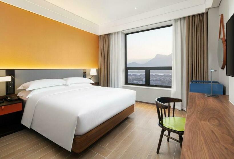 キングサイズベッドのスタンダードルーム, Doubletree By Hilton Fuzhou South