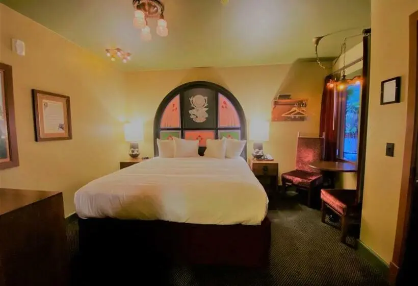 キングサイズベッドのスタンダードルーム, Mcmenamins Elks Temple