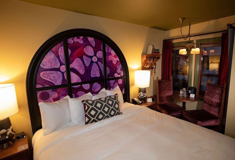 Quarto Standard Cama King, Mcmenamins Elks Temple