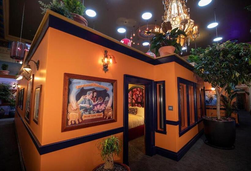 غرفة قياسية سرير كينج, Mcmenamins Elks Temple