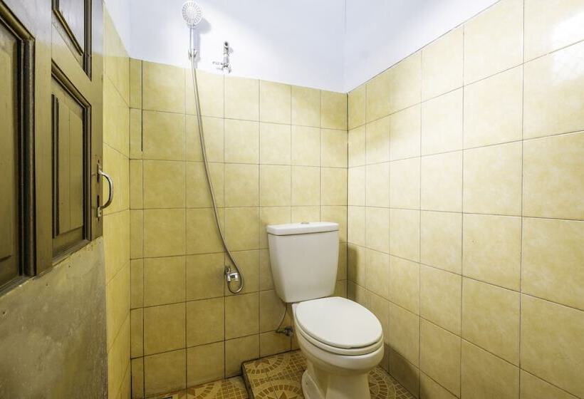 Номер Стандарт, Spot On 2395 Hotel Aden 2 Syariah