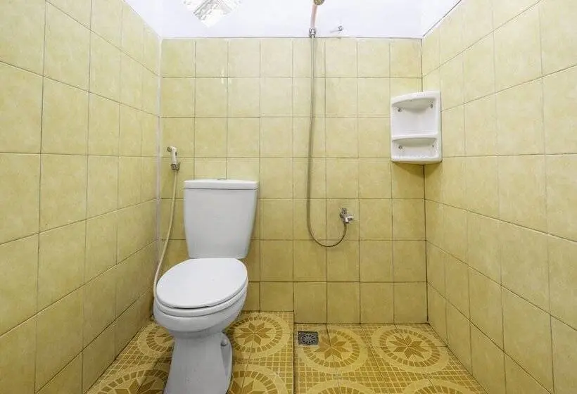 デラックスルーム, Spot On 2395 Hotel Aden 2 Syariah