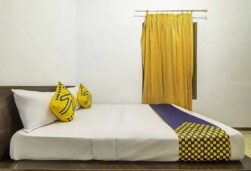 デラックスルーム, Spot On 2395 Hotel Aden 2 Syariah