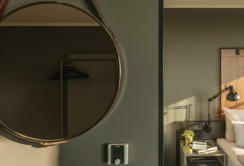 اتاق استاندارد, Holiday Inn The Niu, Bricks Hamburg Eppendorf, An Ihg