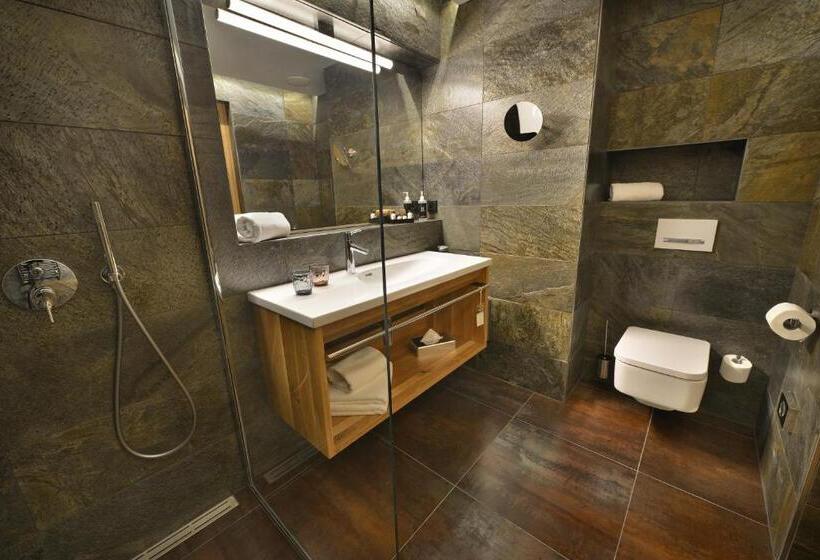 デラックスファミリールーム, Grand Hotel Hradec