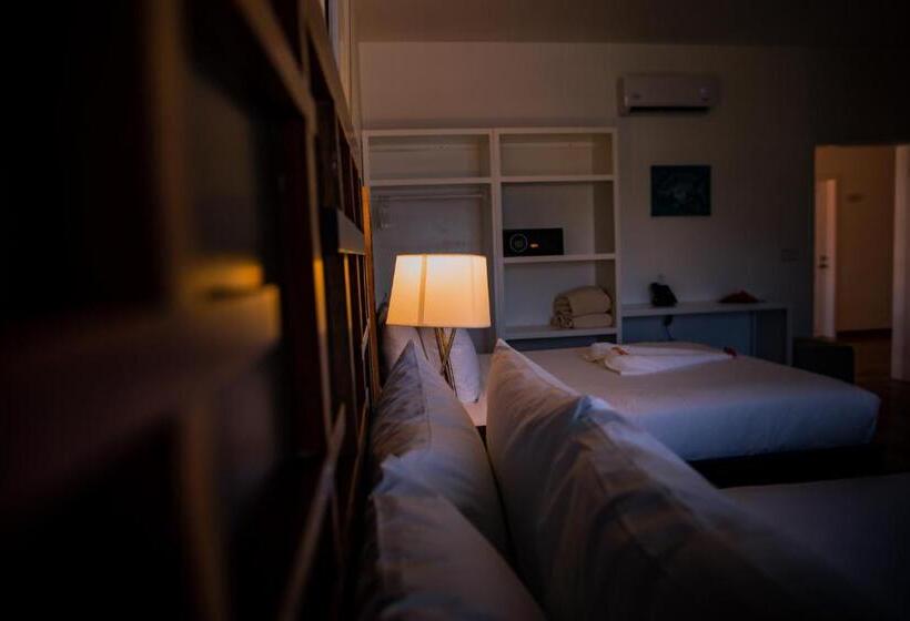 발코니 디럭스 룸, La Placita Inn