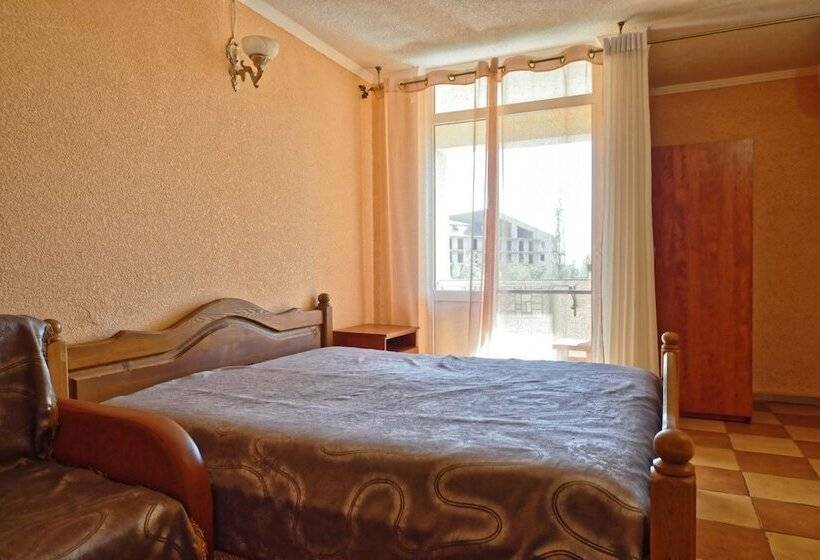 اتاق راحتی سه تخته, Laguna