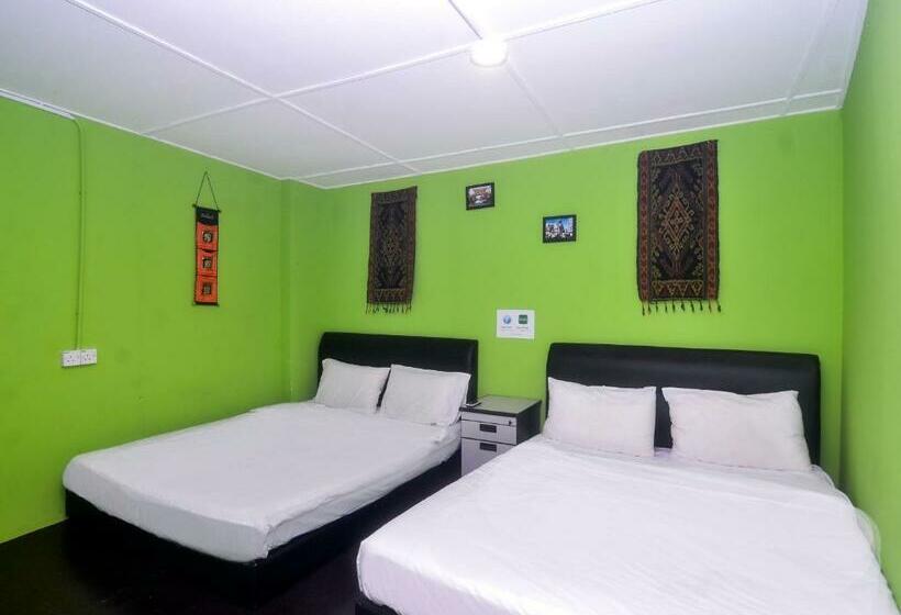 Семейный Номер, Spot On 89929 Tropical Lodge